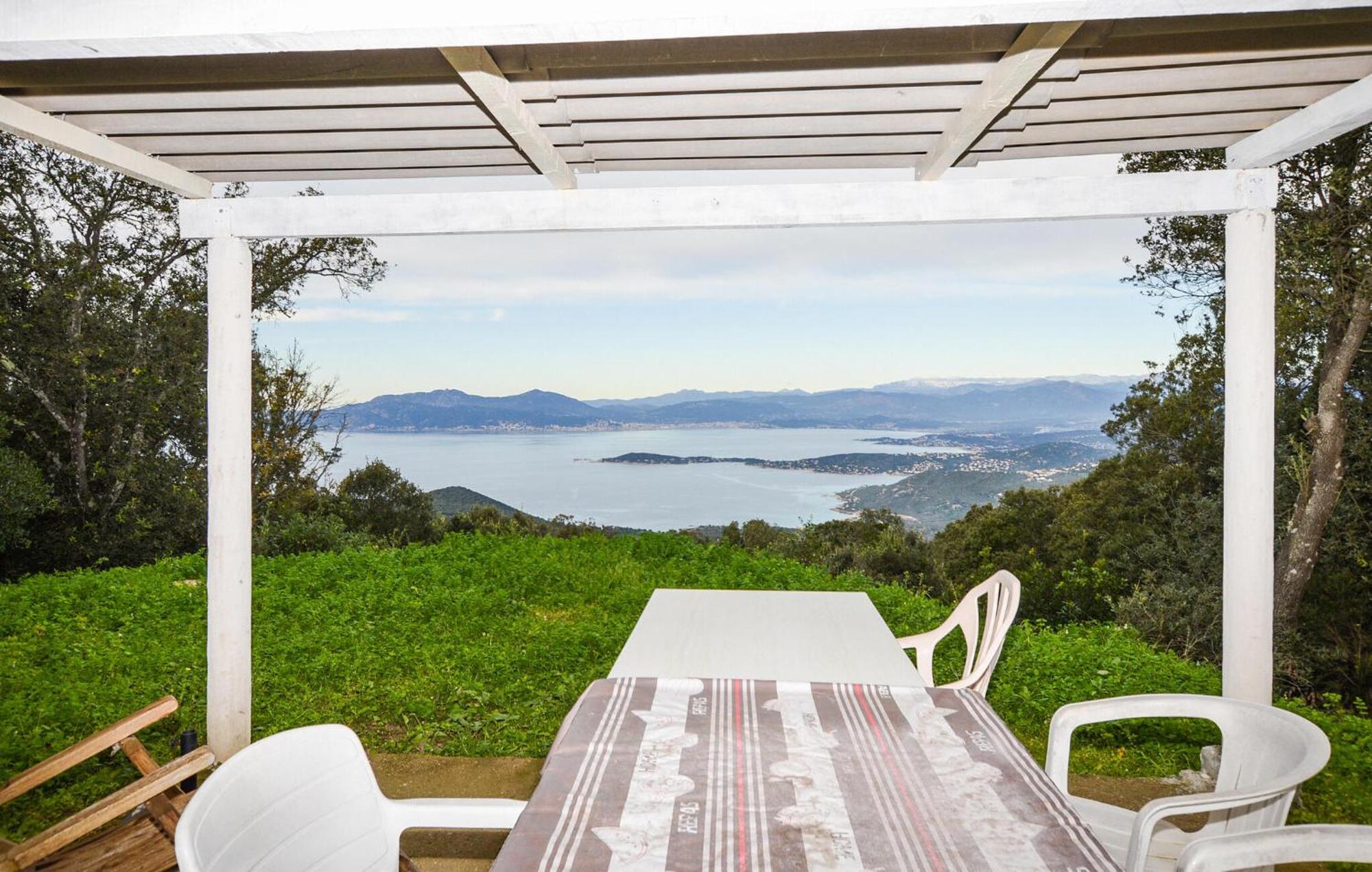 Villa Nicolas โกติ-เชียวาริ ภายนอก รูปภาพ
